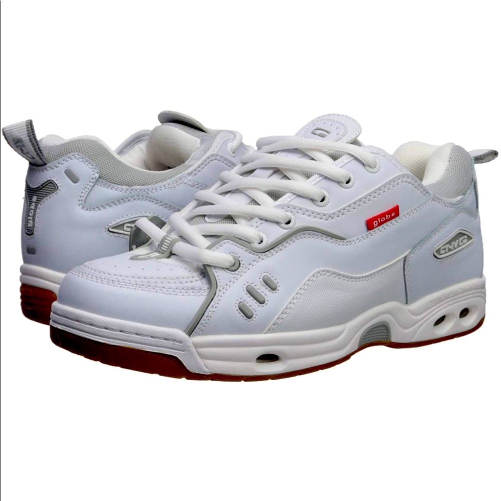 Vintage Globe skate shoes brand new in box